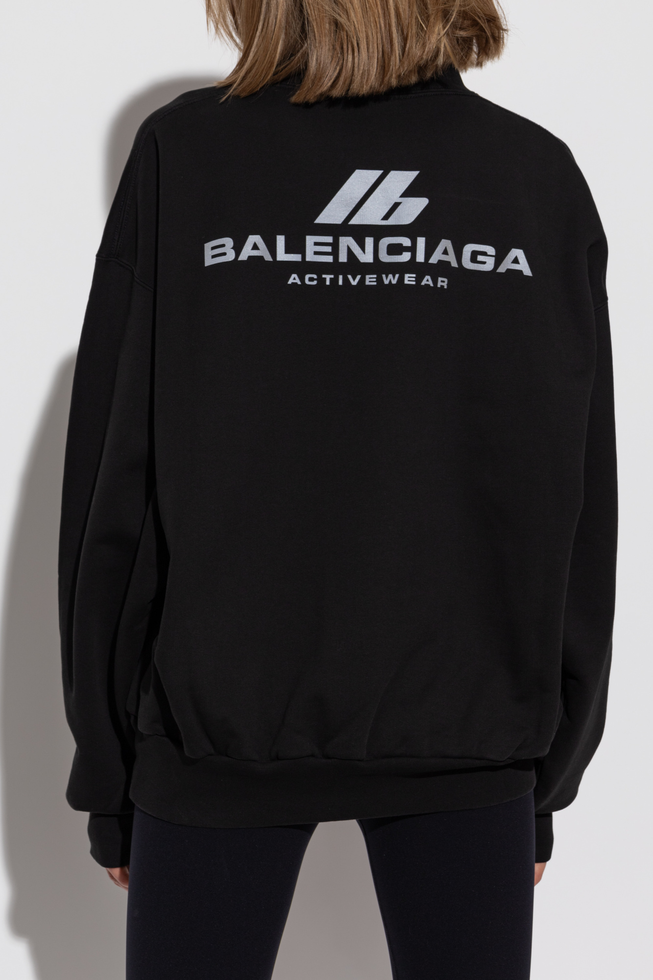 Balenciaga ロゴ セーター | ブラック | FARFETCH JP
